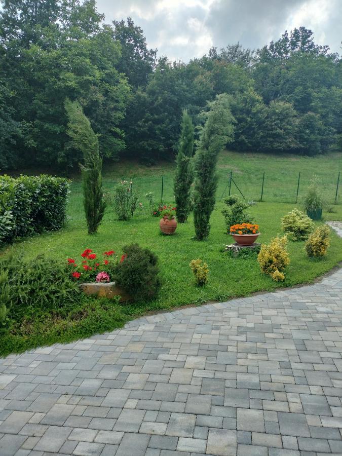 Casa Relax Immersa Nel Verde Della Natura Casalborgone Esterno foto
